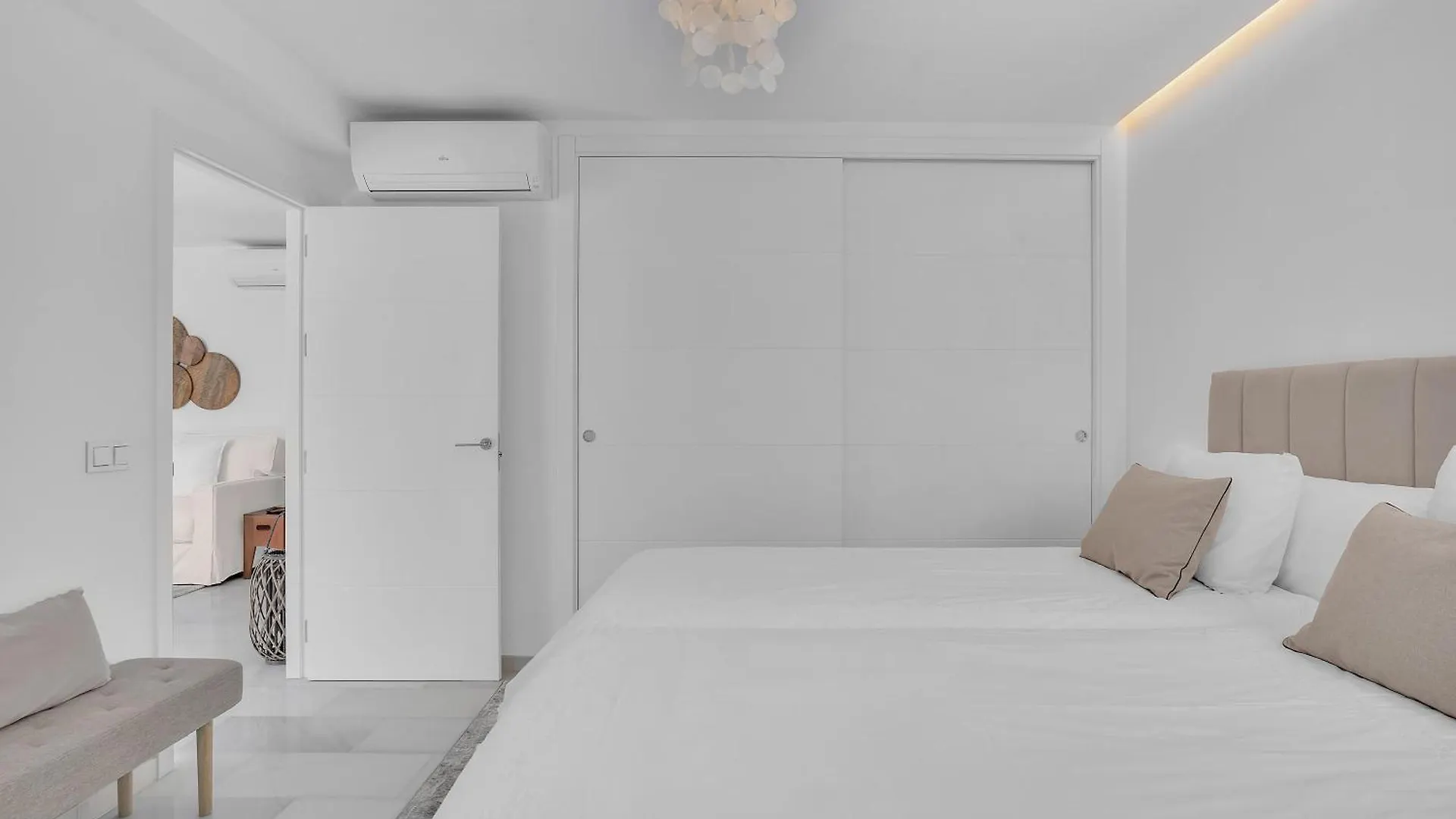 Polo Apartments 4E Jacaranda Marbella 0*,
